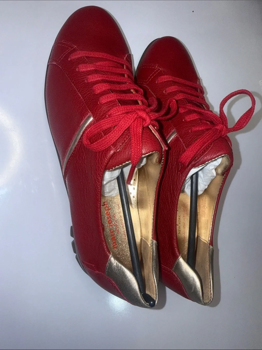 Marcjoseph Golf women's Red NapLeather Lace-Up Sneakers with Gold Accent Size 6.